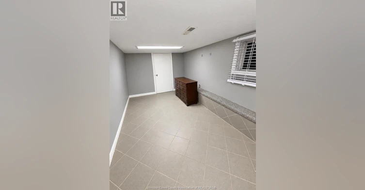 1352 Lincoln, Windsor, ON, N8Y 2J1 - 8