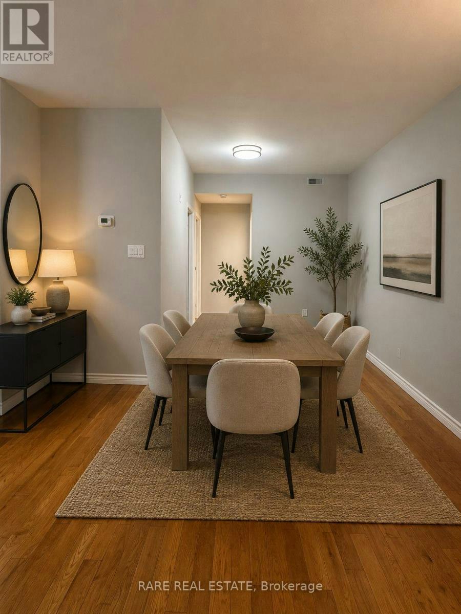 302-249 Augusta Avenue, Toronto, ON, M5T 2C2 - 2