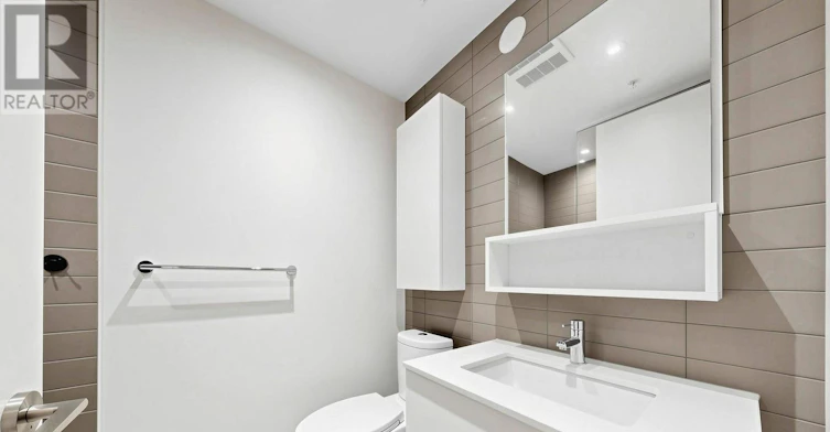 521-377 Madison Avenue, Toronto, ON, M4V 2W7 - 9