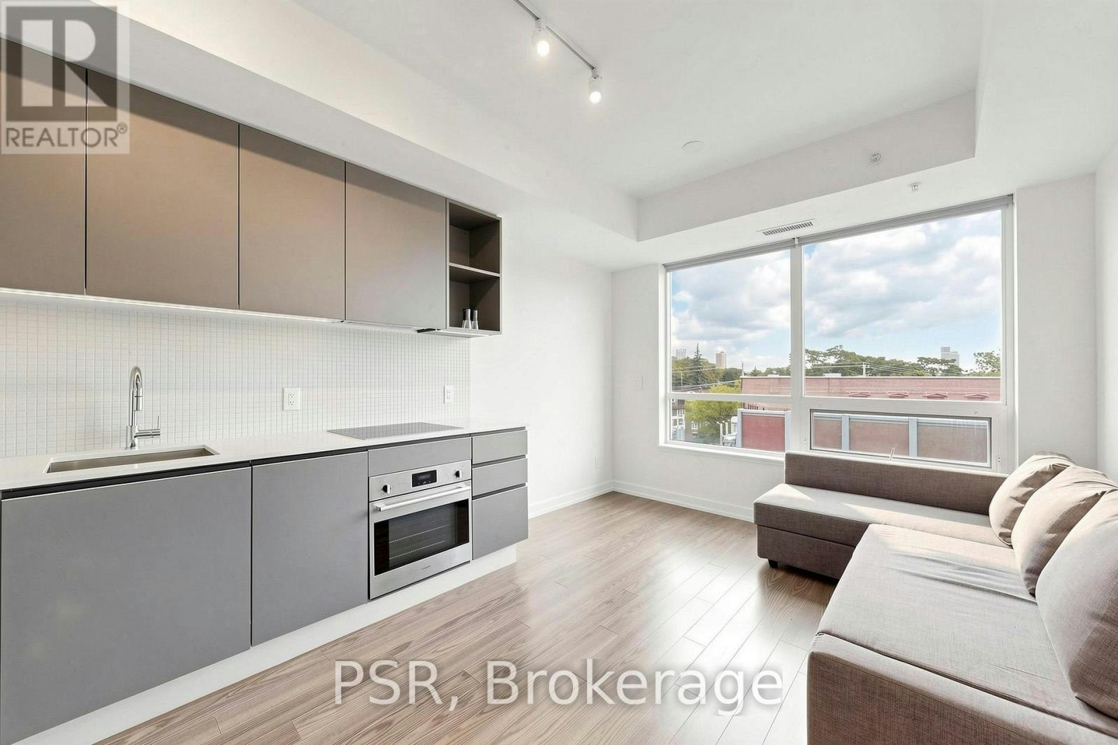 521-377 Madison Avenue, Toronto, ON, M4V 2W7 - 4