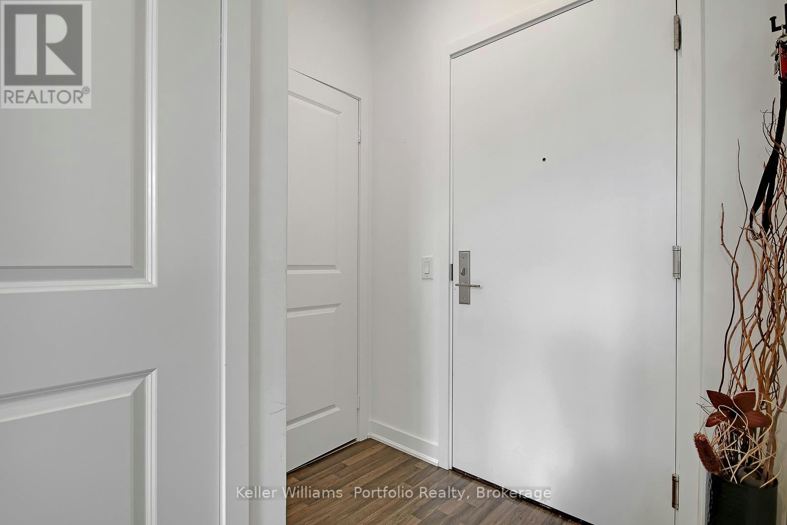 1015-120 Parliament Street, Toronto, ON, M5A 2Y8 - 3