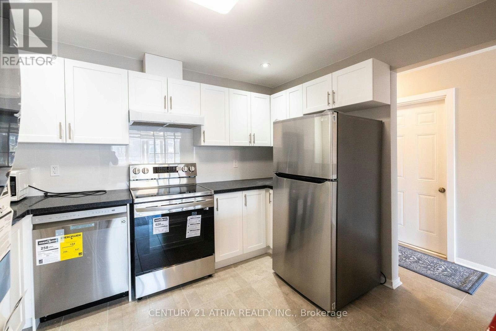 348A Donlands Avenue, Toronto, ON, M4J 3S1 - 7