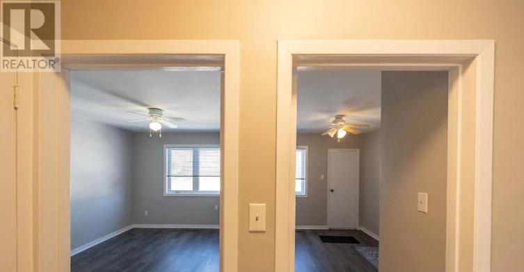 348A Donlands Avenue, Toronto, ON, M4J 3S1 - 11