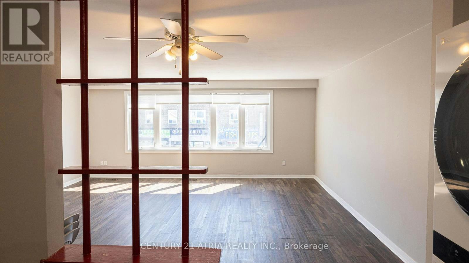 348A Donlands Avenue, Toronto, ON, M4J 3S1 - 9