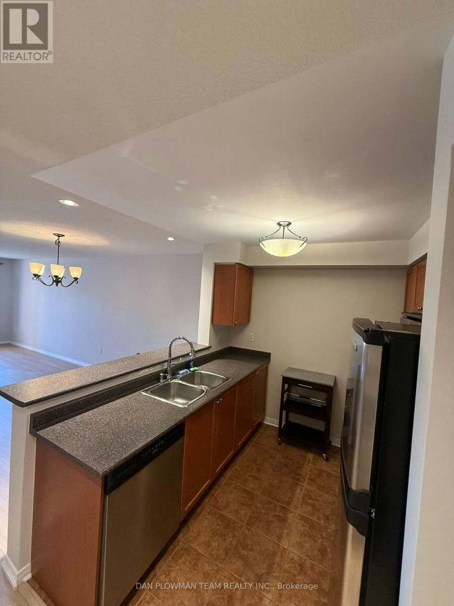 1-82 Petra Way, Whitby, ON, L1R 0A3 - 2