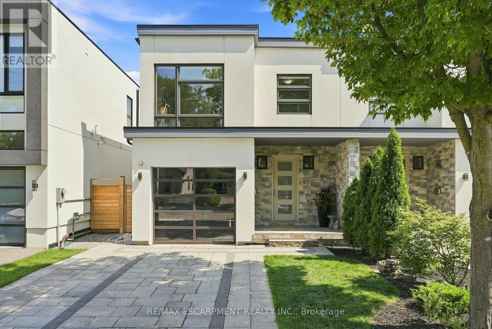 65 Forest Avenue, Mississauga, ON, L5G 1L3