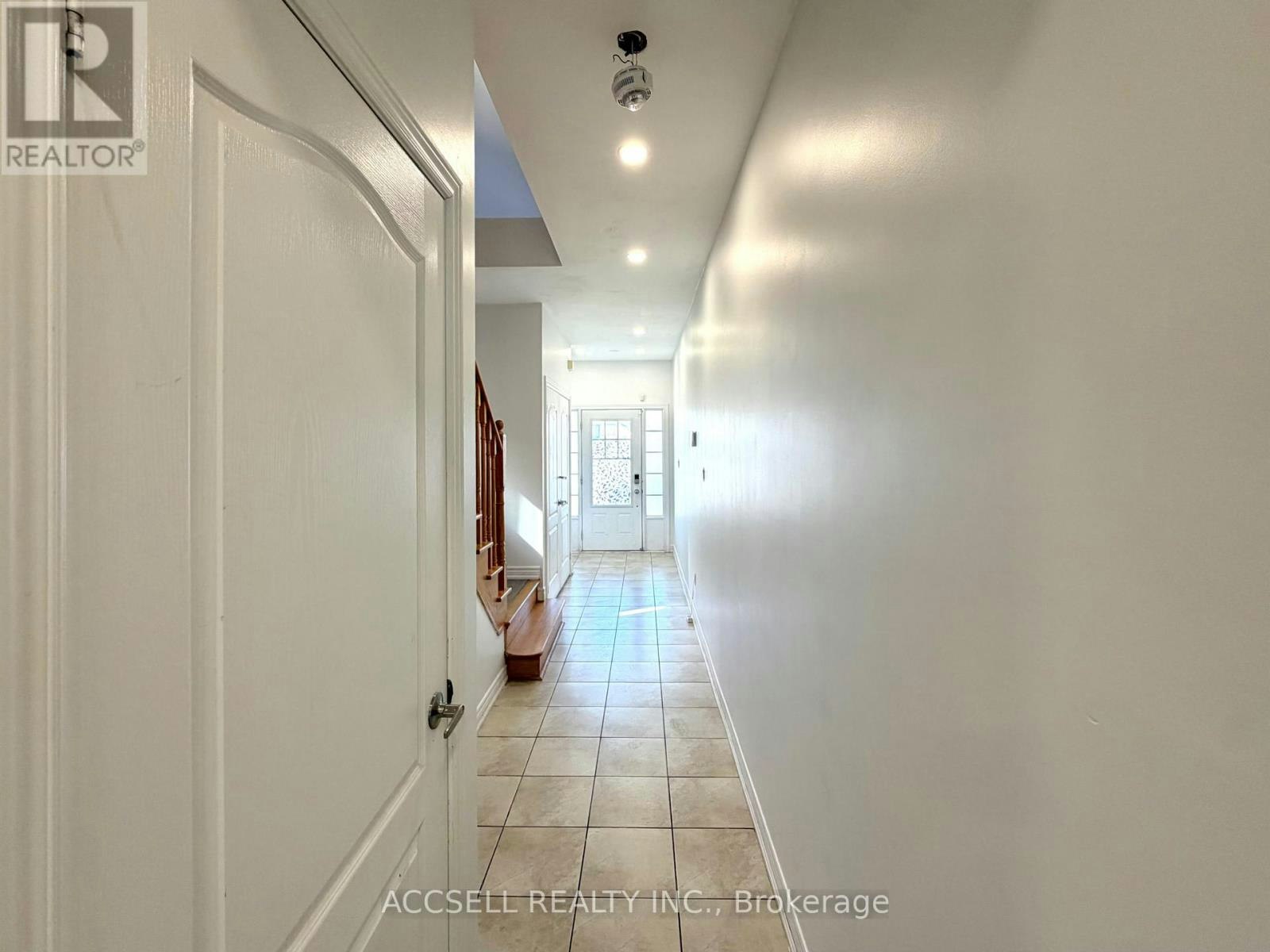 43 Banbridge Crescent, Brampton, ON, L6X 5M1 - 4