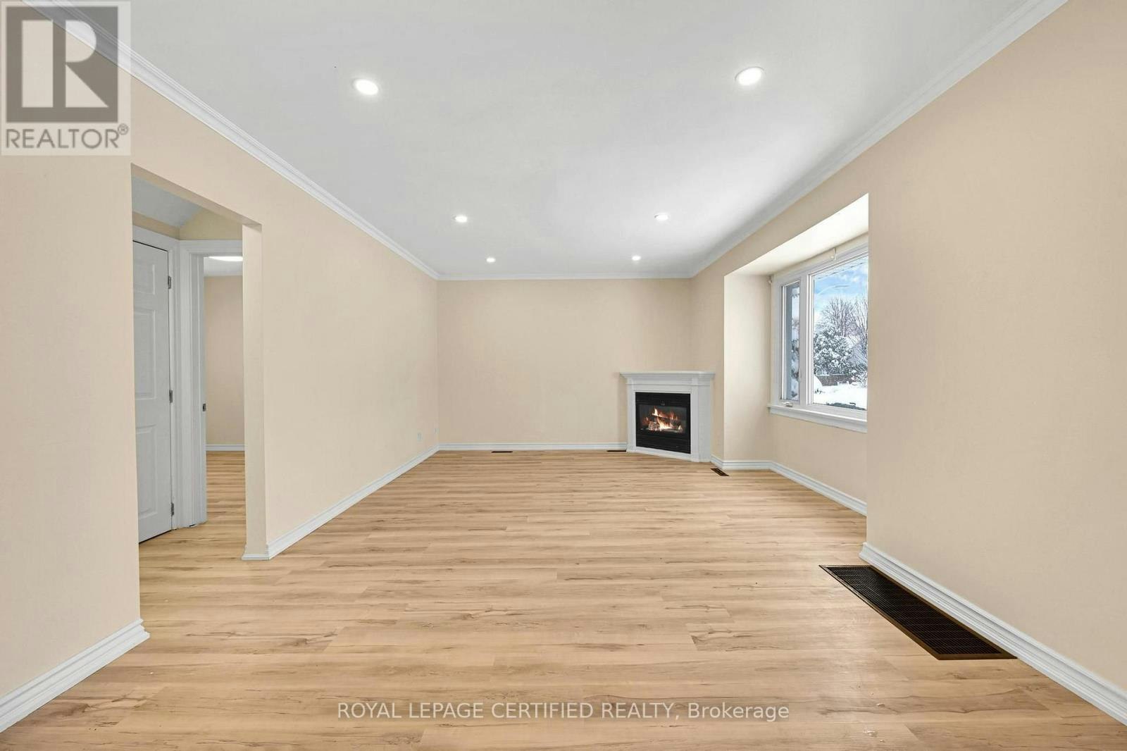 372 Flanders Row E, London, ON, N5Y 1C4 - 5