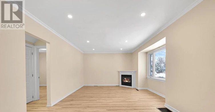 372 Flanders Row E, London, ON, N5Y 1C4 - 5