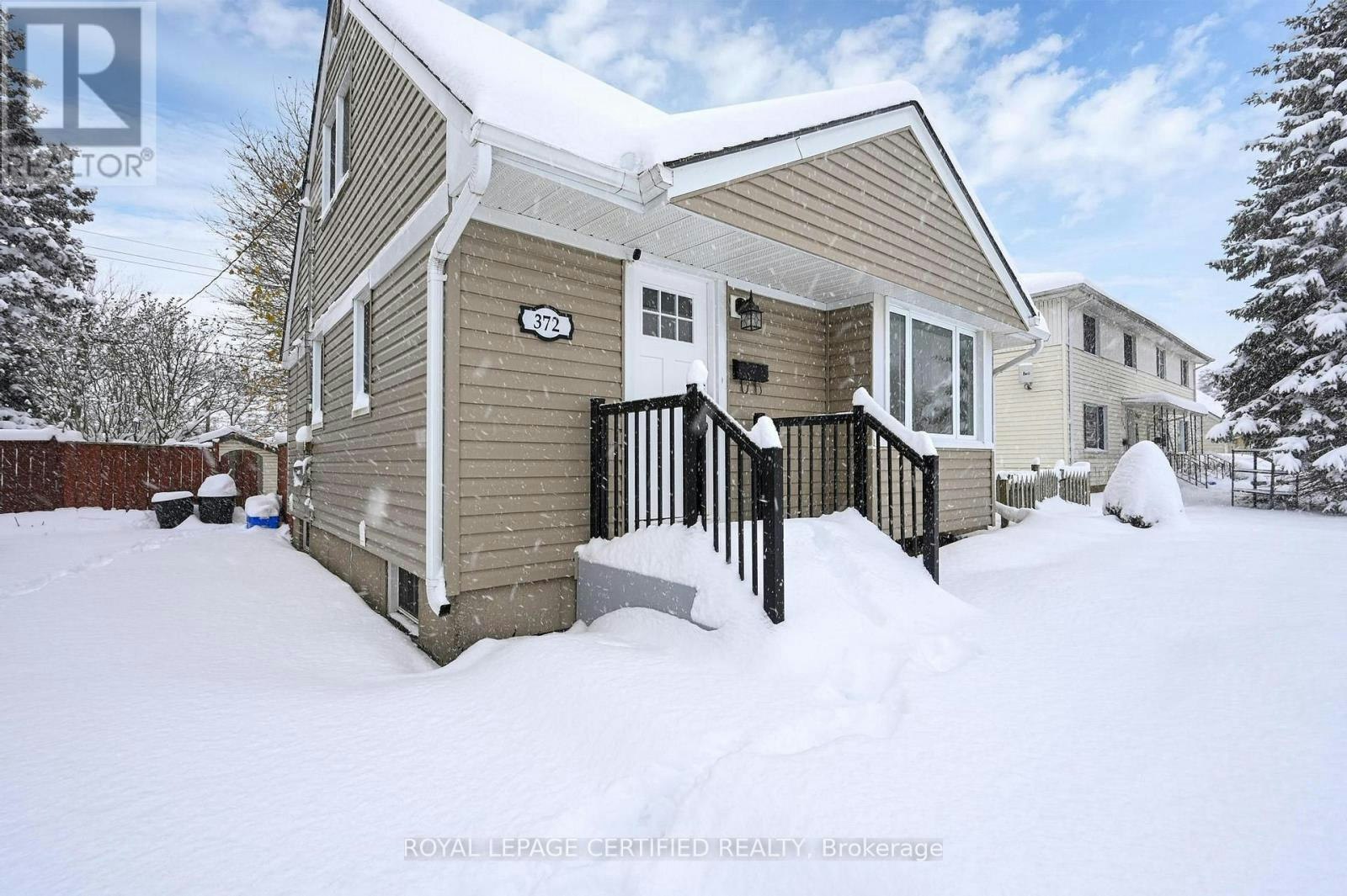 372 Flanders Row E, London, ON, N5Y 1C4 - 2
