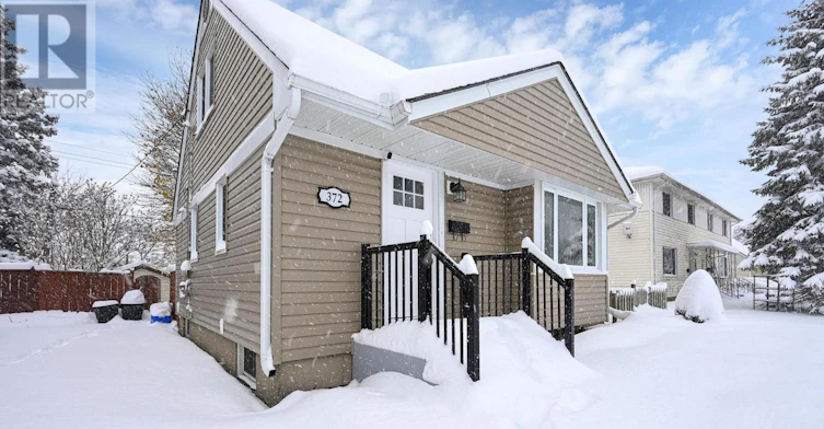 372 Flanders Row E, London, ON, N5Y 1C4 - 2