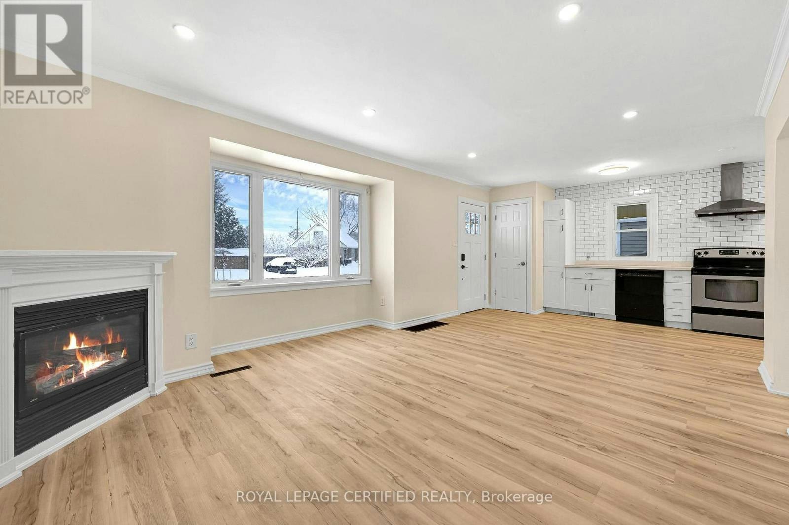 372 Flanders Row E, London, ON, N5Y 1C4 - 6
