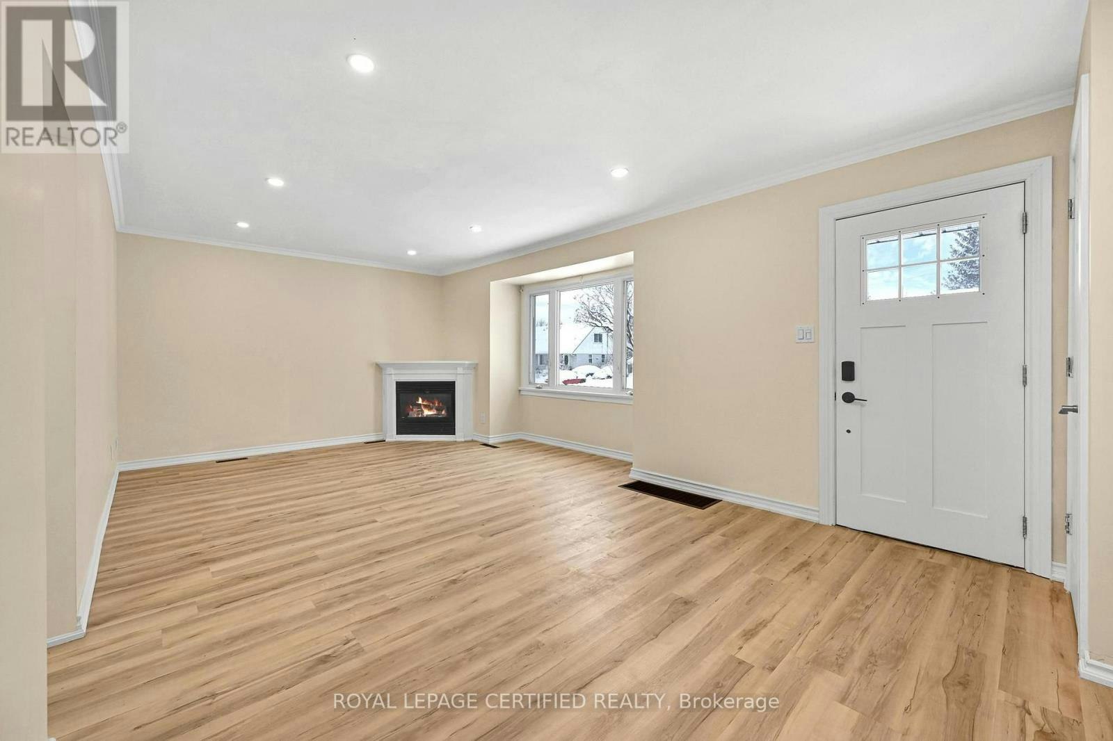 372 Flanders Row E, London, ON, N5Y 1C4 - 4