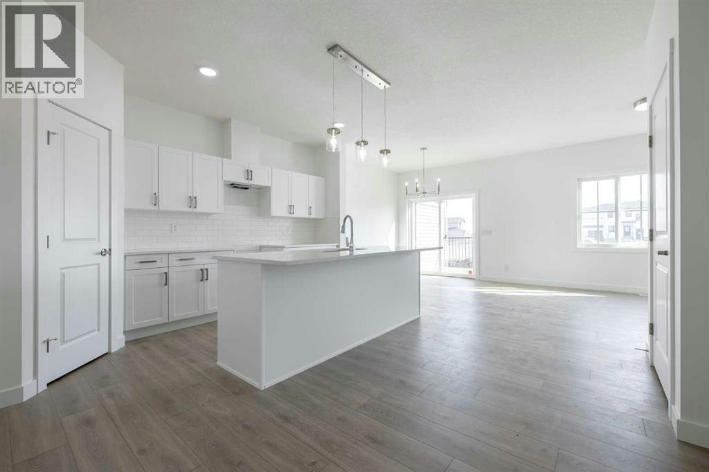 27 Nova Road, Cochrane, AB, T4C 3R5