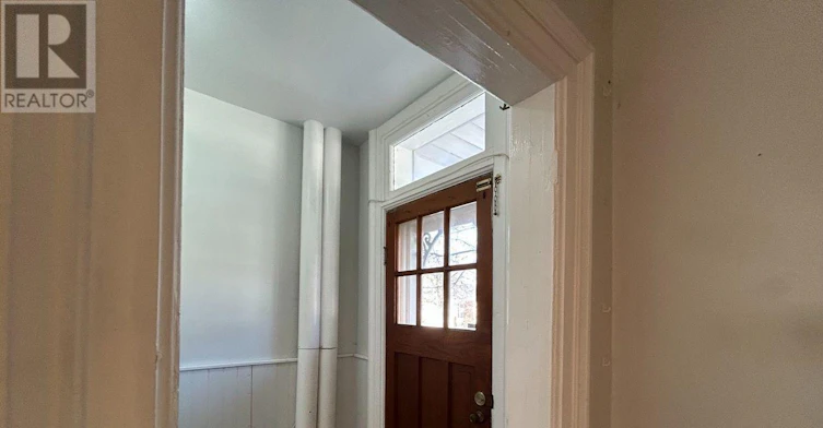 862 George Street N, Peterborough, ON, K9H 3T7 - 3