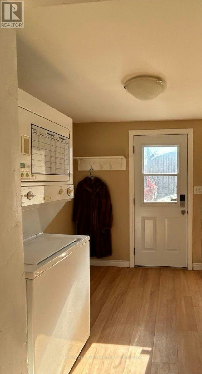 862 George Street N, Peterborough, ON, K9H 3T7 - 12