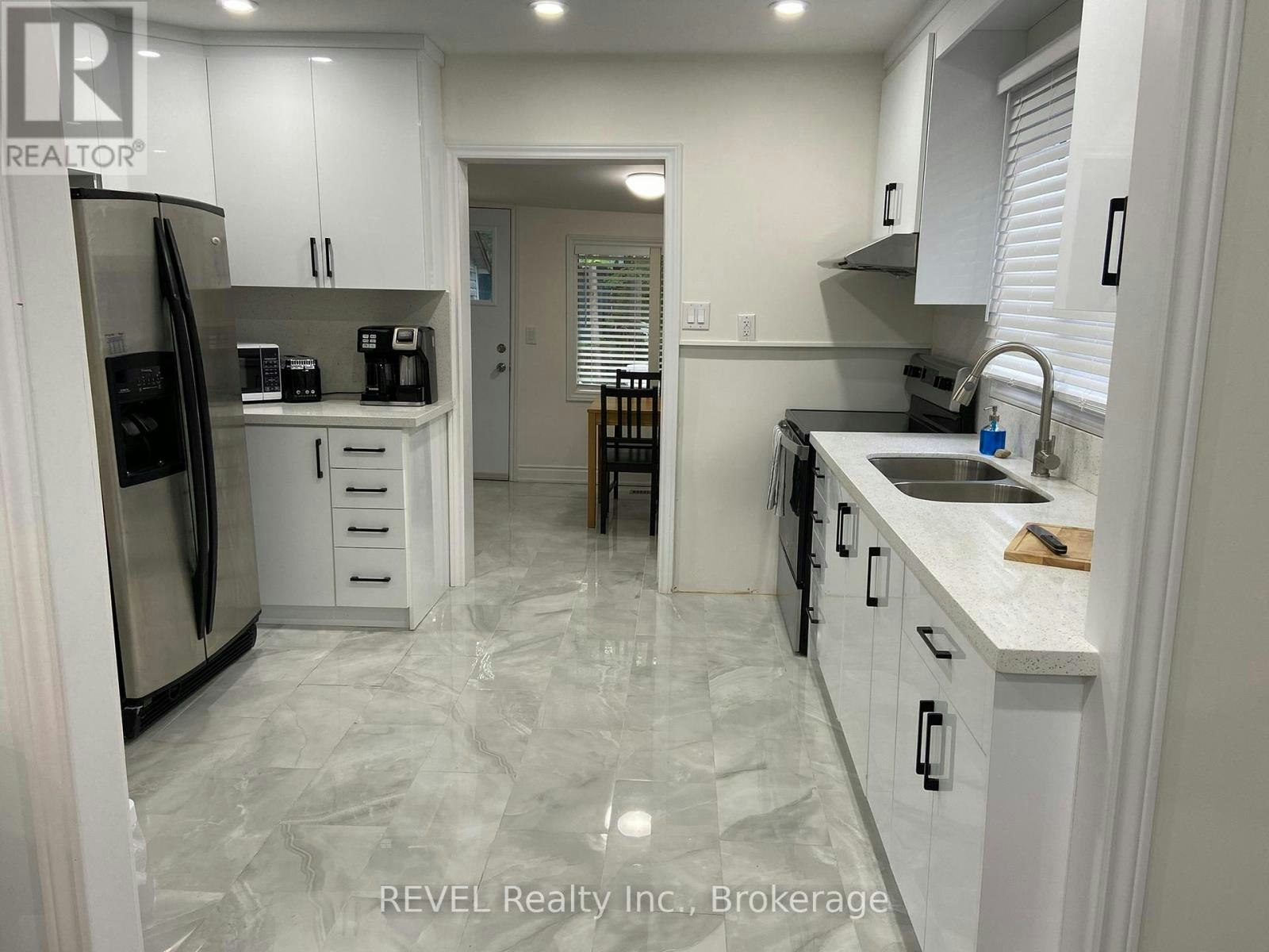 3184 Mosley Street, Wasaga Beach, ON, L9Z 1V4 - 9