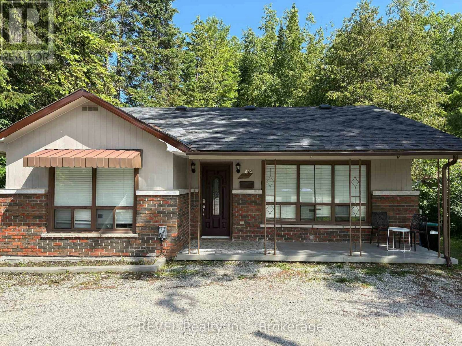 3184 Mosley Street, Wasaga Beach, ON, L9Z 1V4 - 2