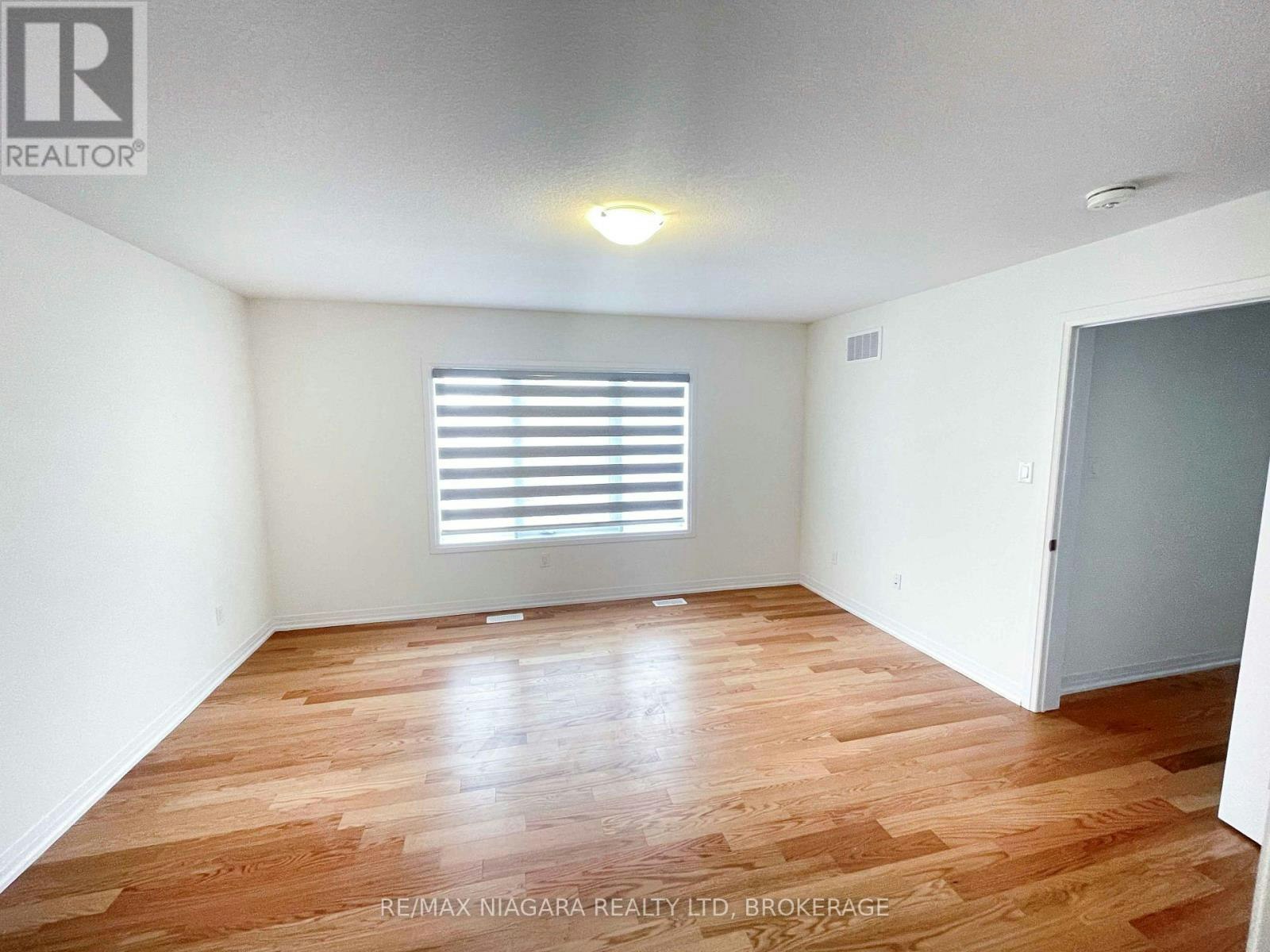 23-15 Peach Street, Thorold, ON, L2V 0K1 - 12
