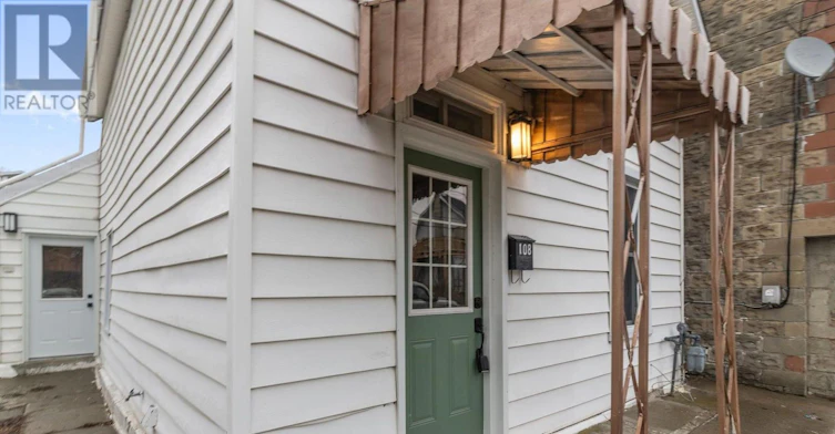 108 George Street, Brockville, ON, K6V 3V9 - 4
