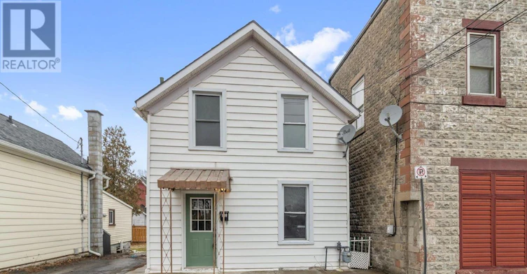 108 George Street, Brockville, ON, K6V 3V9 - 2