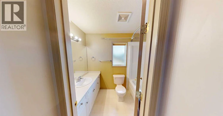 8810 126 Avenue, Grande Prairie, AB, T8X 1P3 - 9