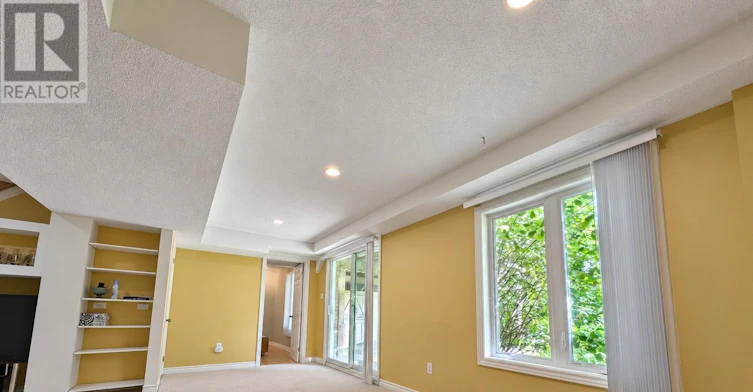 LOWER-924 Guildwood Boulevard, London, ON, N6H 5S9 - 2