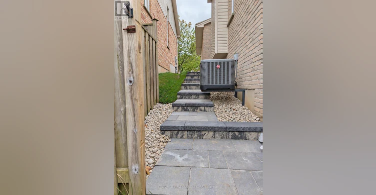 LOWER-924 Guildwood Boulevard, London, ON, N6H 5S9 - 12