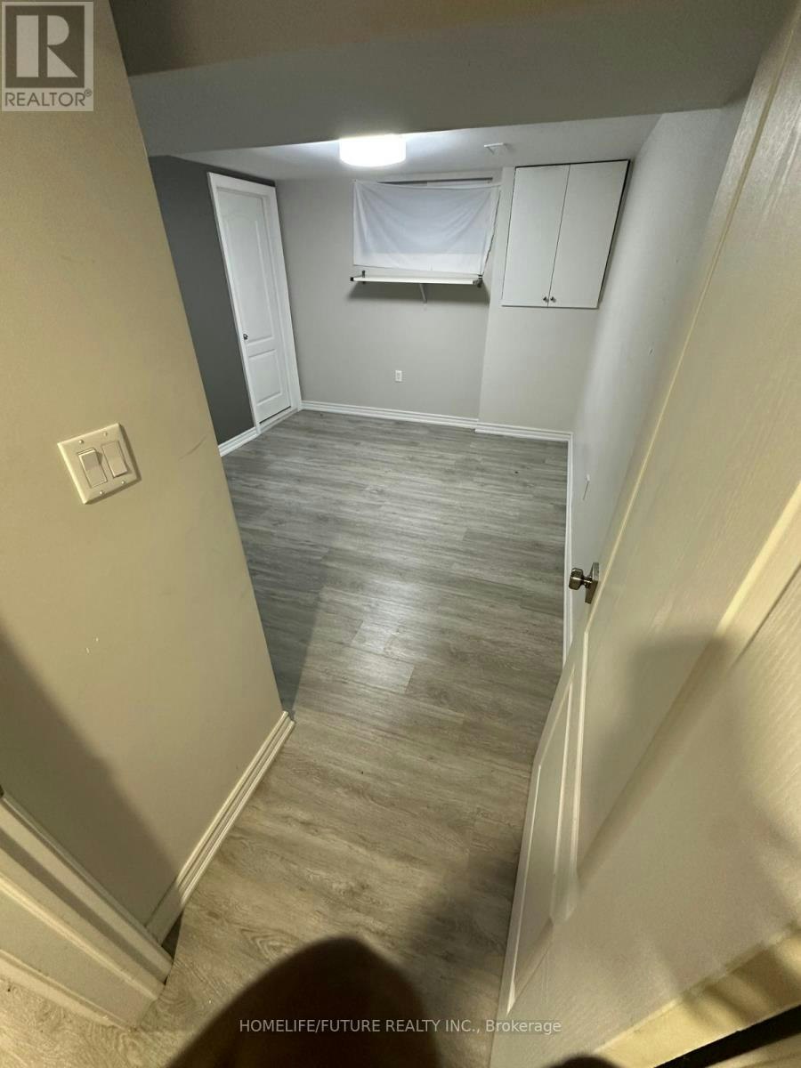 BSMT 1-33 Oldborough Circle, Toronto, ON, M2J 3A1 - 4