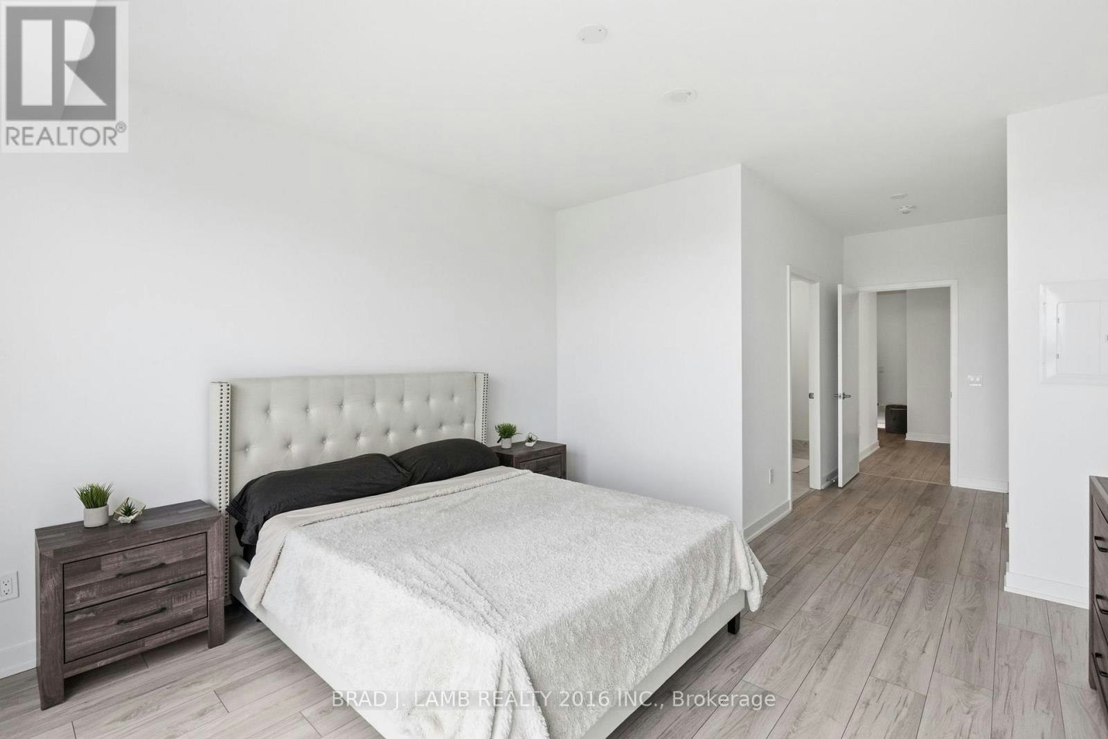 1204-1035 Southdown Road, Mississauga, ON, L5J 0A2 - 10