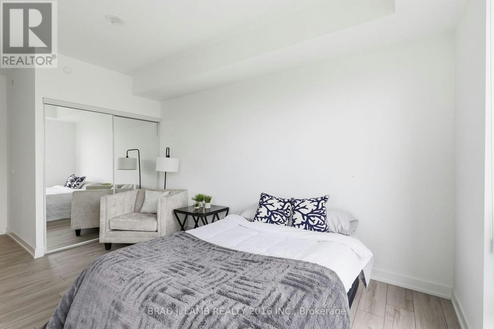 1204-1035 Southdown Road, Mississauga, ON, L5J 0A2 - 17