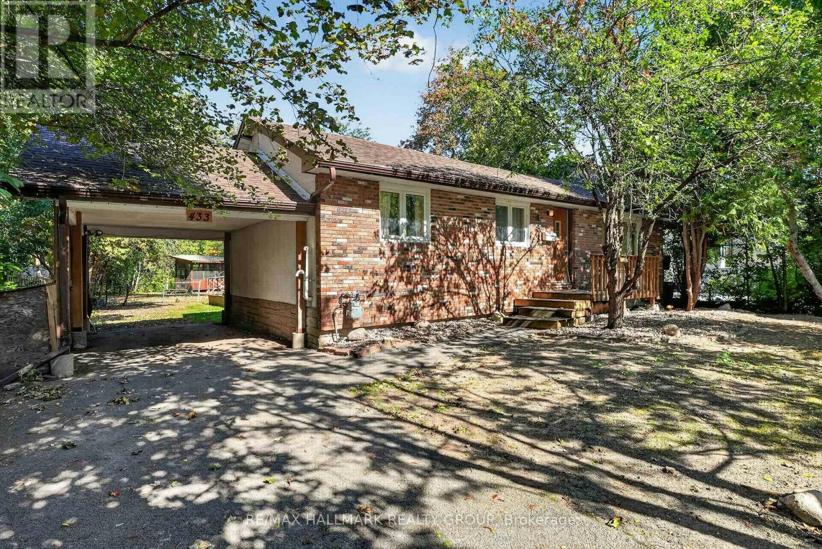433 Pleasant Park Road, Ottawa, ON, K1H 5M9