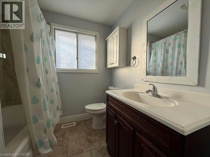 511 Havelock Drive, Waterloo, ON, N2L 4N8 - 6