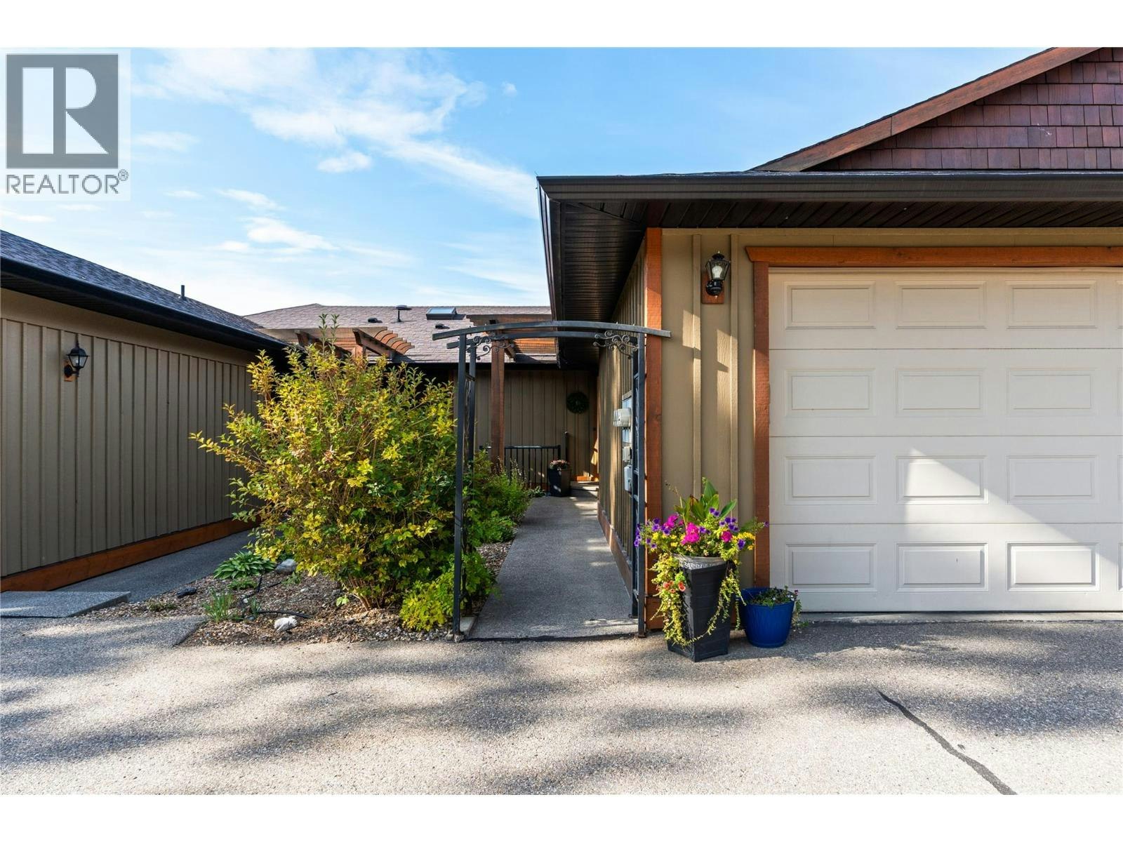 2-6900 Manning Place - 2