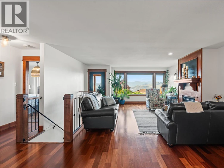 2-6900 Manning Place, Vernon, BC, V1B 2Y5 - 6