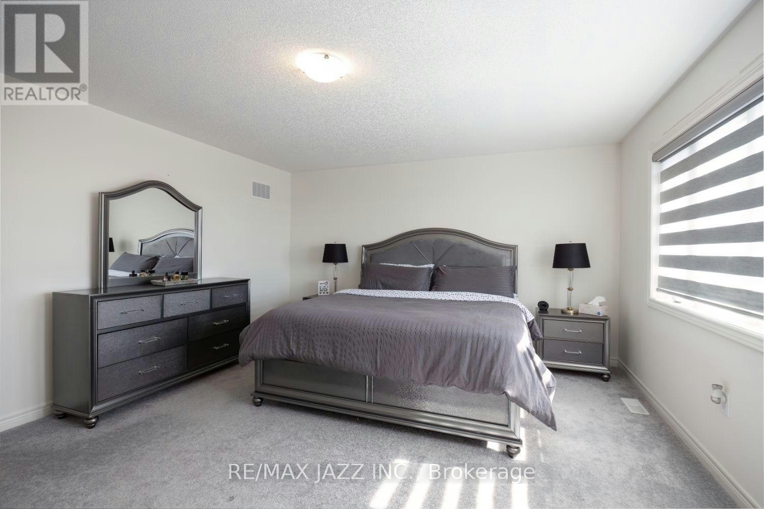 UPPER-131 Courtney Street, Clarington, ON, L1C 0B9 - 21