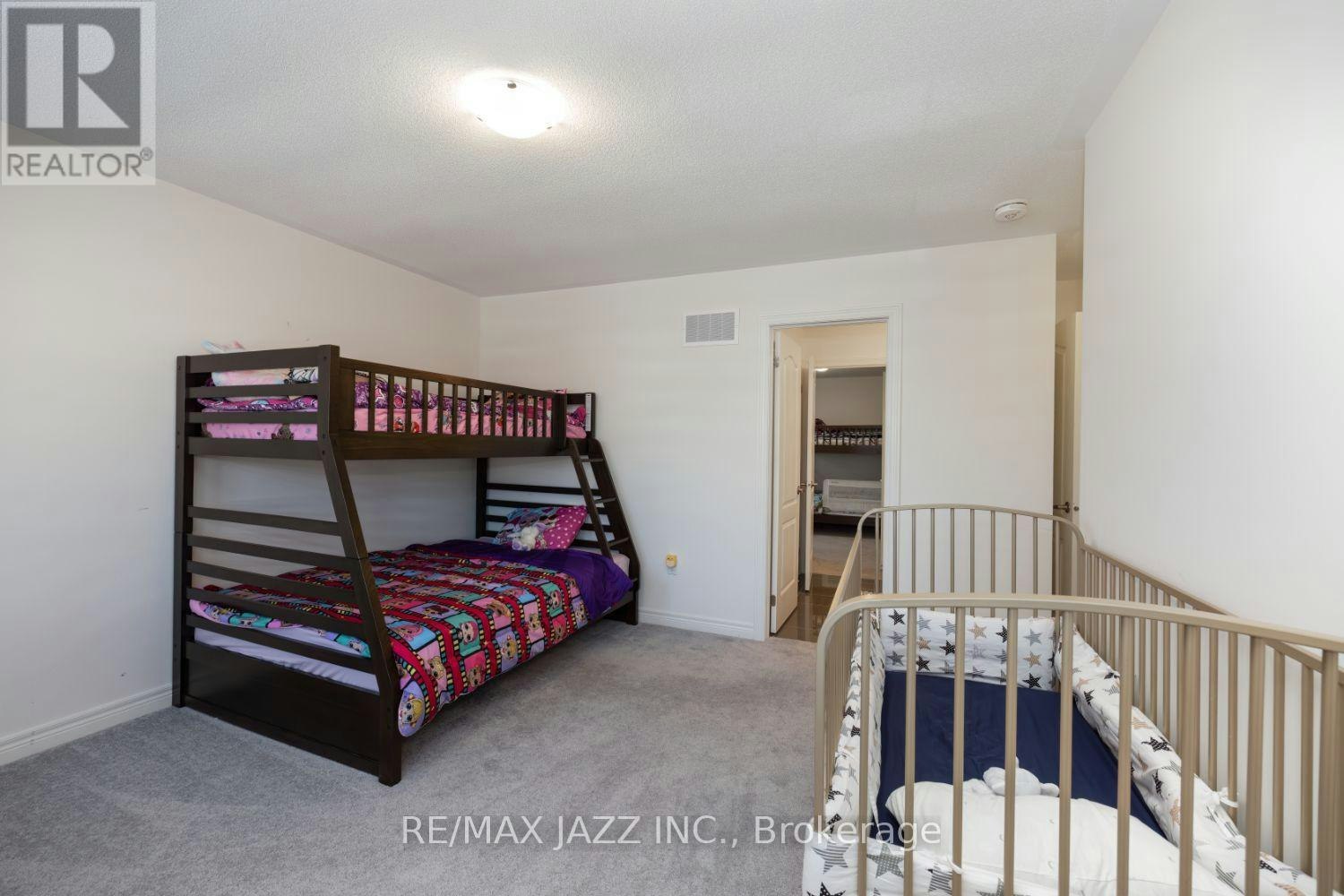 UPPER-131 Courtney Street, Clarington, ON, L1C 0B9 - 18