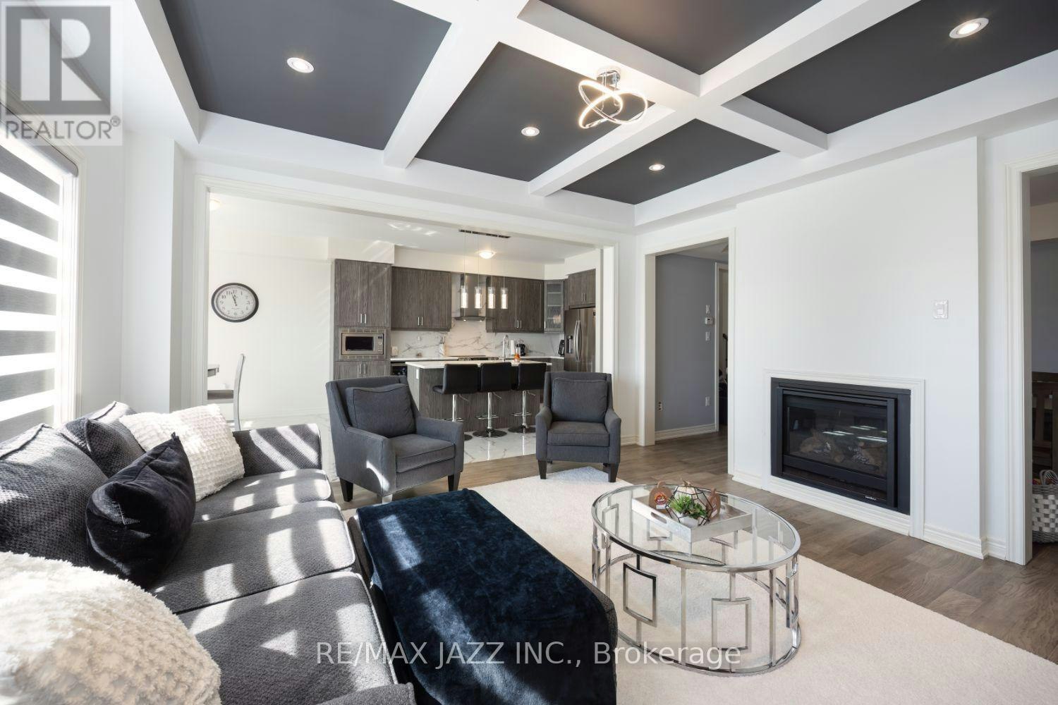 UPPER-131 Courtney Street, Clarington, ON, L1C 0B9 - 12