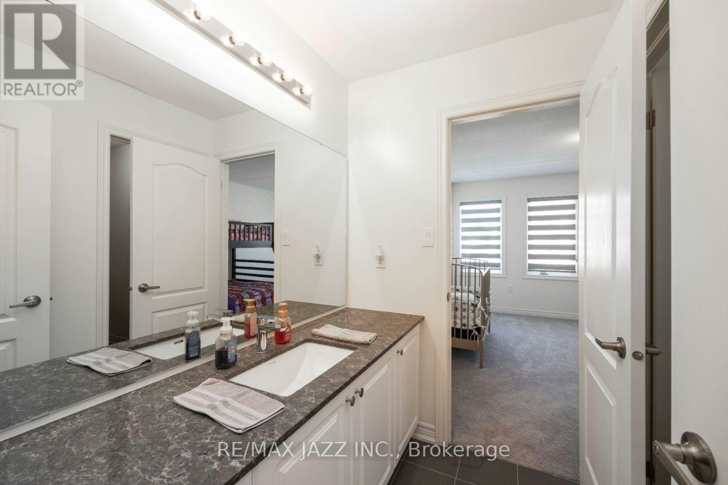 UPPER-131 Courtney Street, Clarington, ON, L1C 0B9 - 19