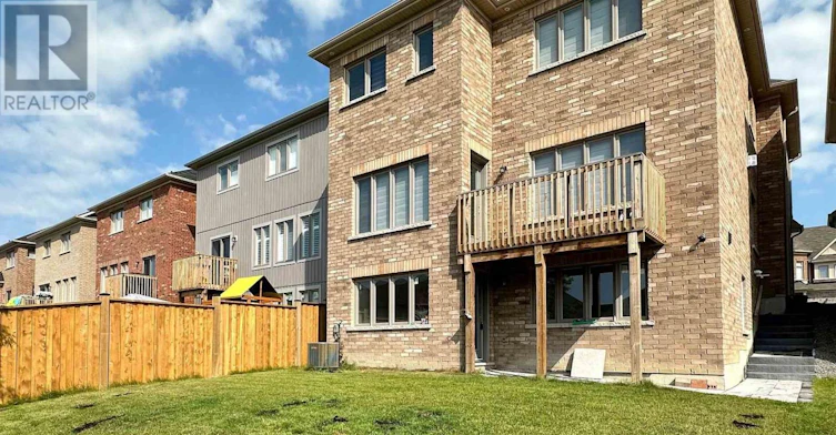 UPPER-131 Courtney Street, Clarington, ON, L1C 0B9 - 26
