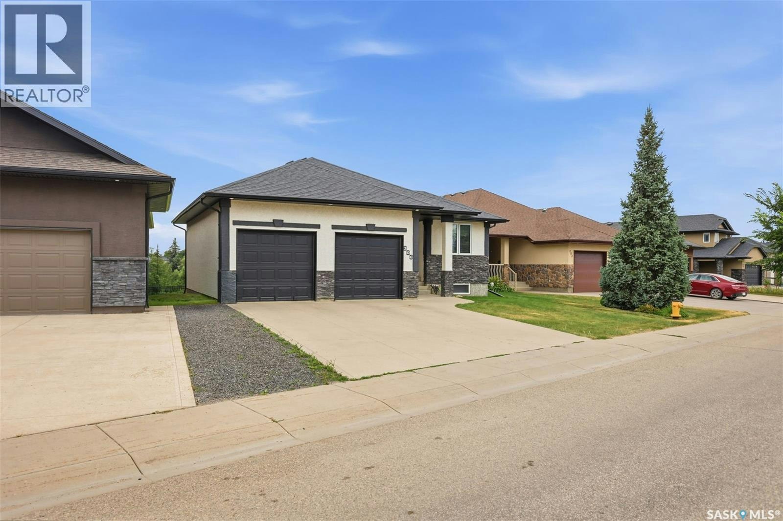 206 Muzyka Road, Saskatoon, SK, S7W 0G9