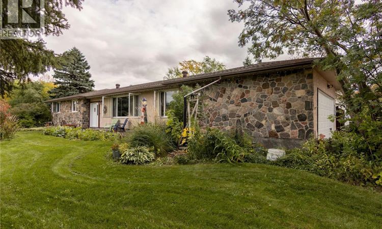 517 East Drive
