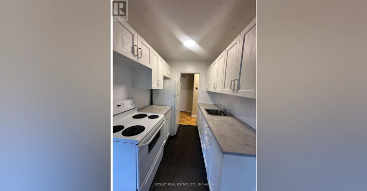 210-970 Eglinton Avenue E, Toronto, ON, M4G 2L8 - 4
