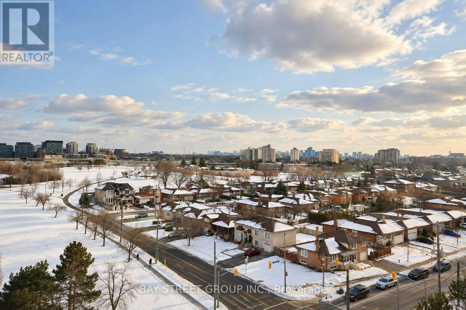 1010-120 Varna Drive, Toronto, ON, M6A 0B3 - 2
