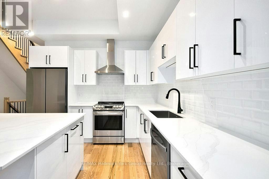 23 Waterview Lane, Blue Mountains, ON, N0H 2P0