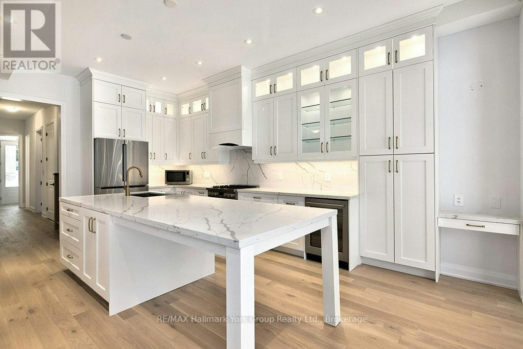 5-11 Bay Street E, Blue Mountains, ON, N0H 2P0