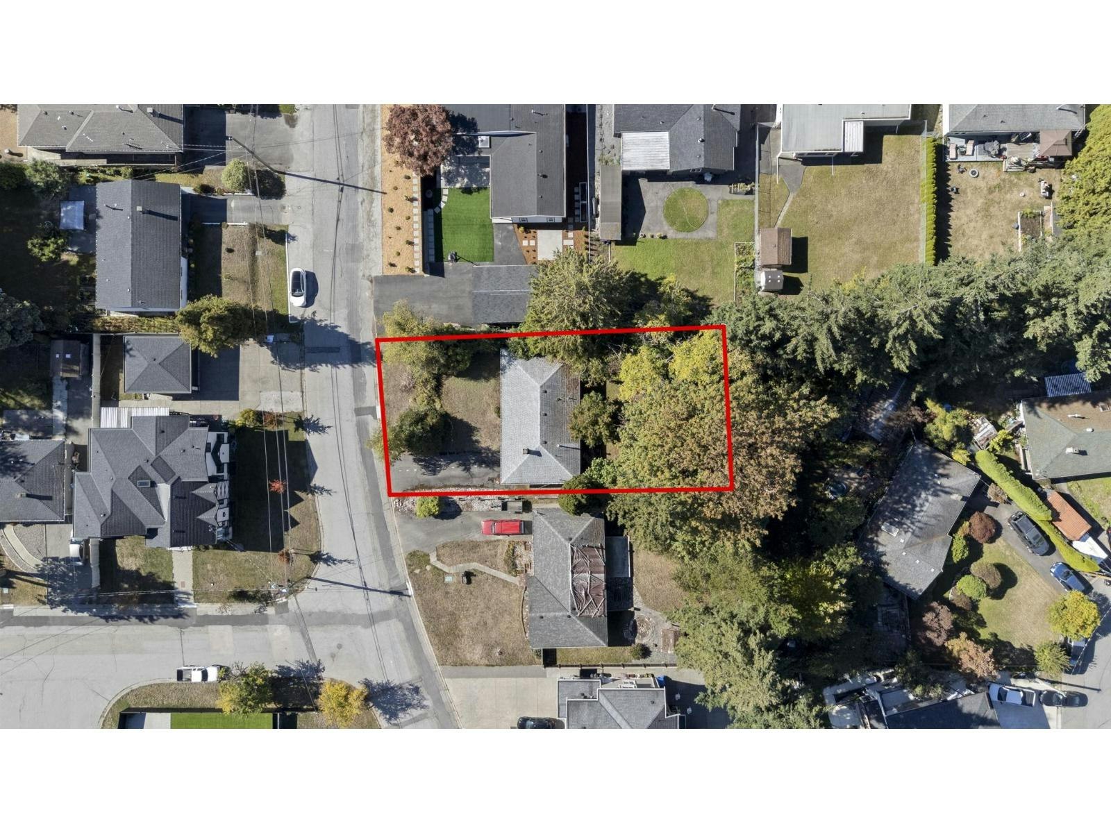 11055 80a Avenue - 3