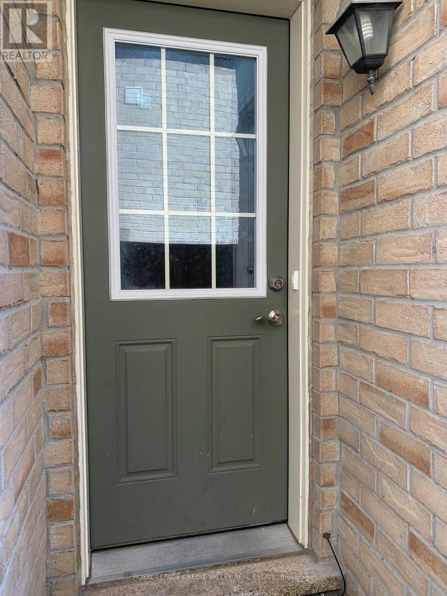 4 Bonnie Braes Drive, Brampton, ON, L6Y 0G8 - 4