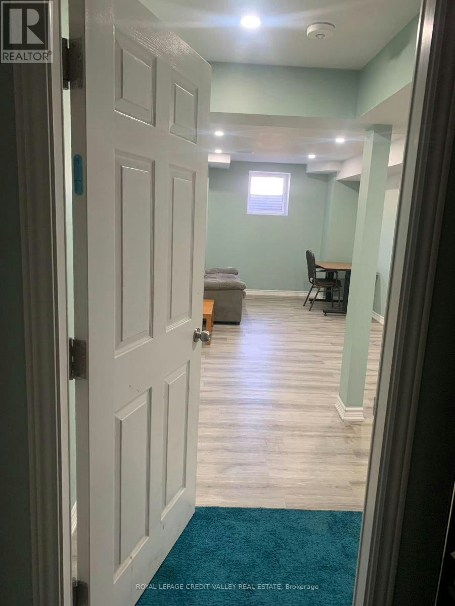 4 Bonnie Braes Drive, Brampton, ON, L6Y 0G8 - 6
