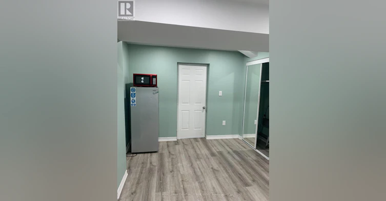 4 Bonnie Braes Drive, Brampton, ON, L6Y 0G8 - 8
